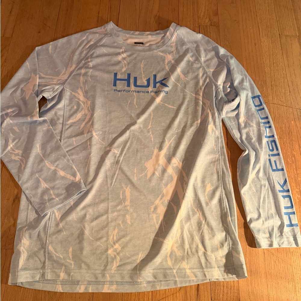 Huk Men's Light Blue Long Sleeve Fishing Tee